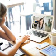 a girl on a computer with Mild Traumatic Brain Injury