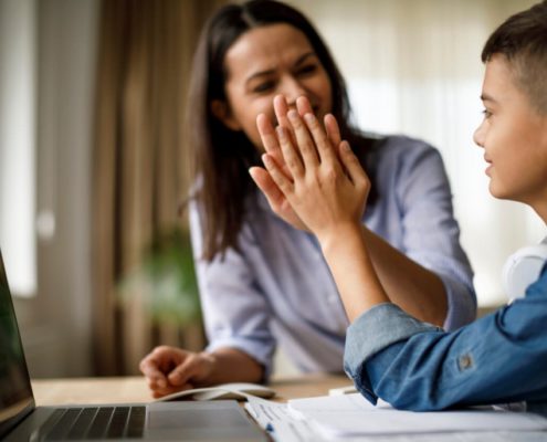 picture of a parent helping their Childs vocabulary