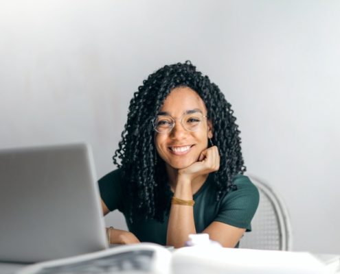 woman at home asking her speech therapist some questions