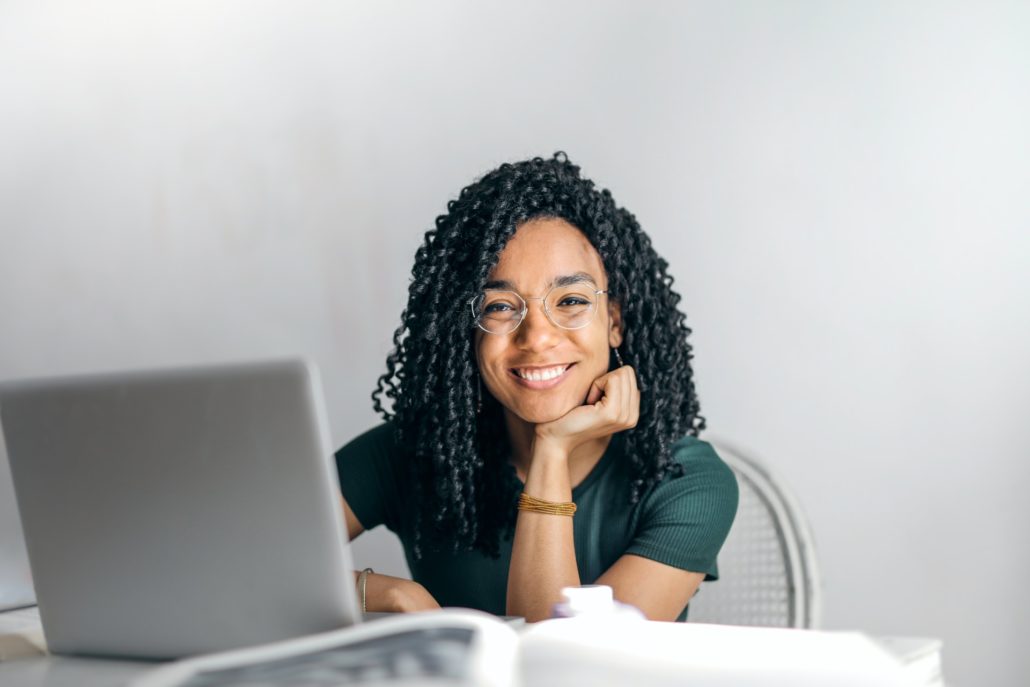 woman at home asking her speech therapist some questions