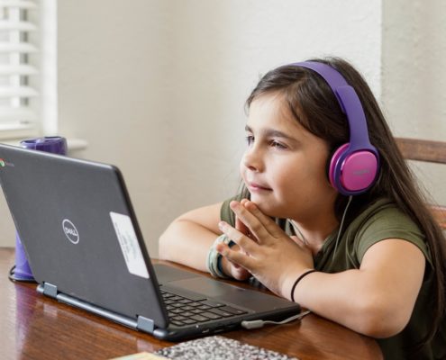 a child learning multisyllabic words
