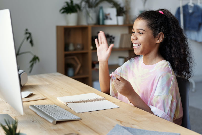 a girl with selective mutism on her laptop