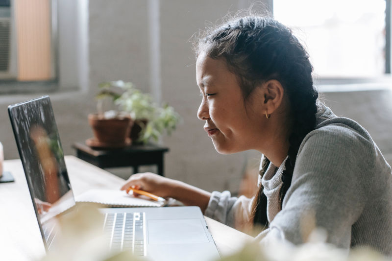 speech disorder therapy from home