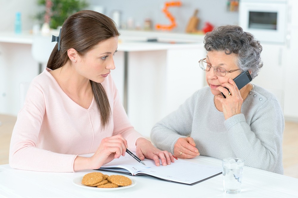 How to Communicate Effectively with Older Adults with Dementia or Other Cognitive Impairments